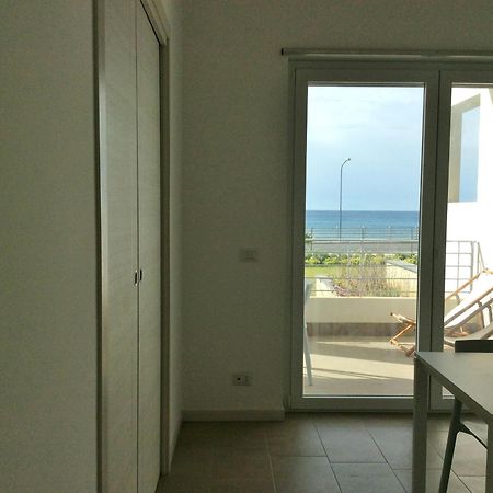 Appartamenti Vacanze Villa Meo Villafranca Tirrena Exterior foto