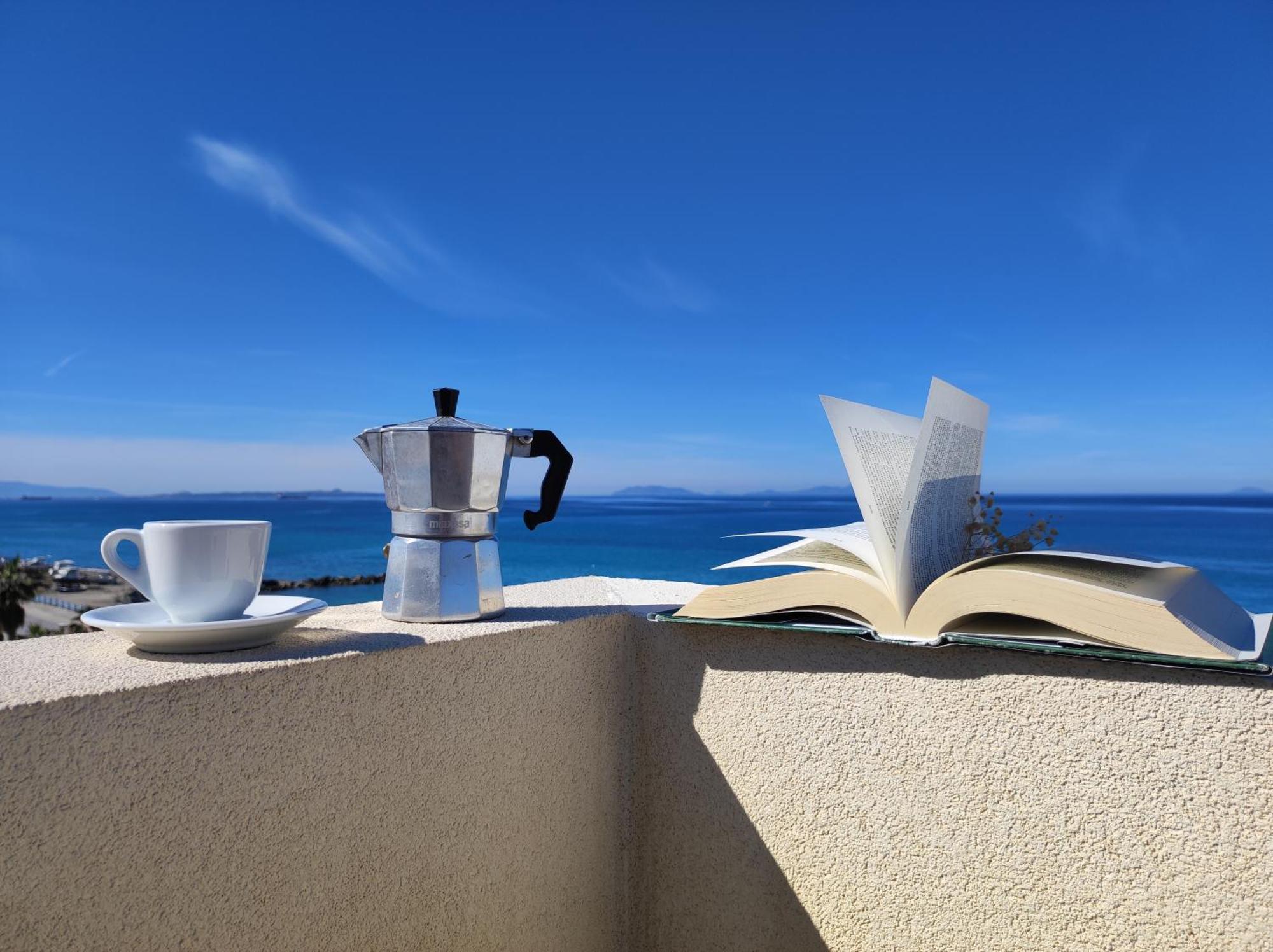 Appartamenti Vacanze Villa Meo Villafranca Tirrena Exterior foto