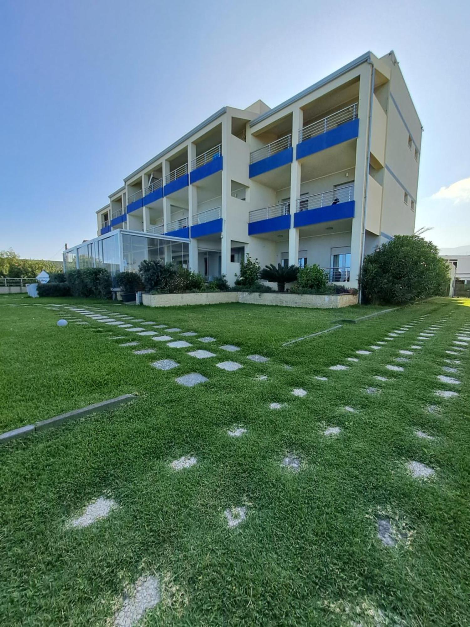 Appartamenti Vacanze Villa Meo Villafranca Tirrena Exterior foto