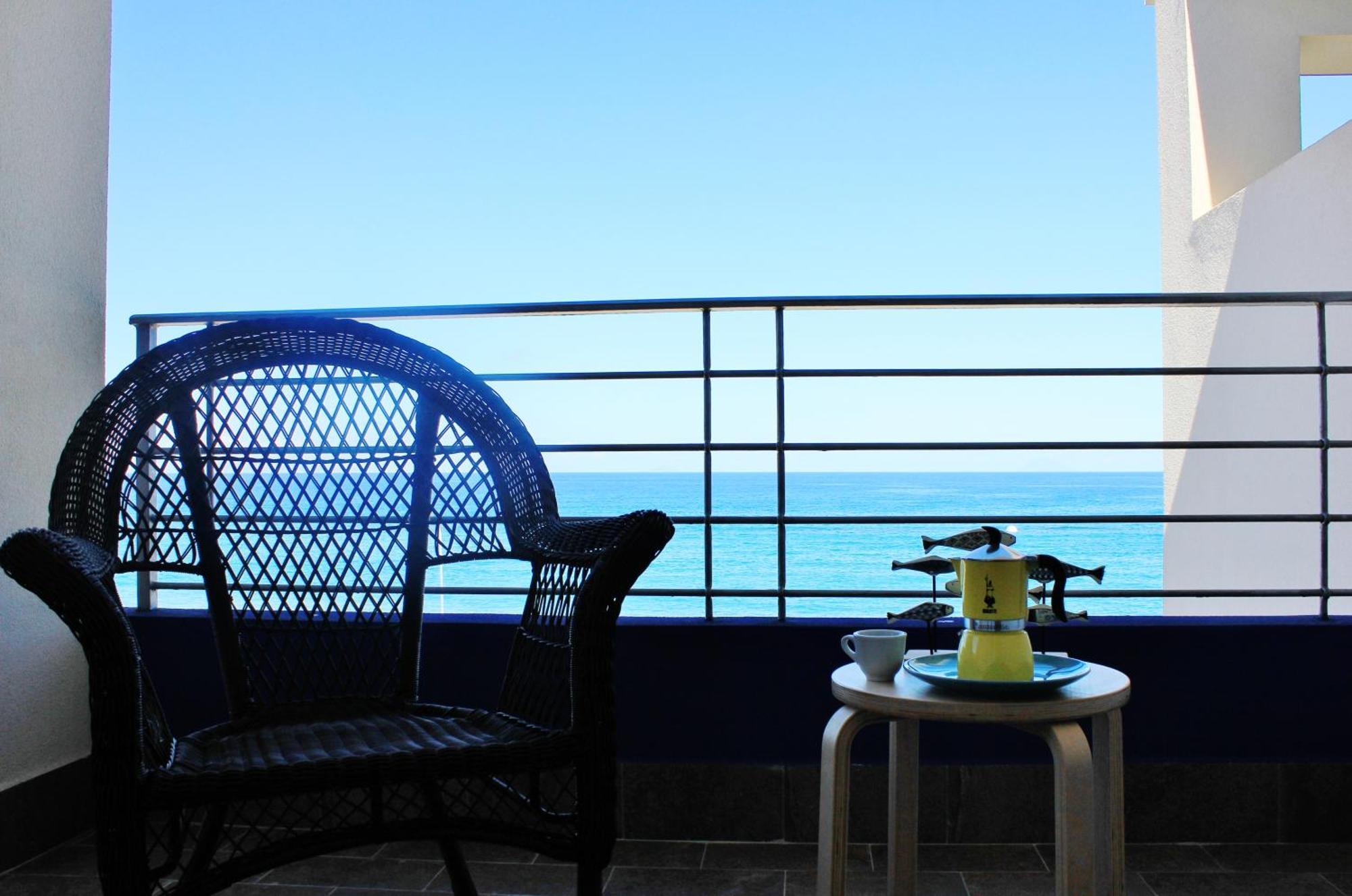 Appartamenti Vacanze Villa Meo Villafranca Tirrena Exterior foto
